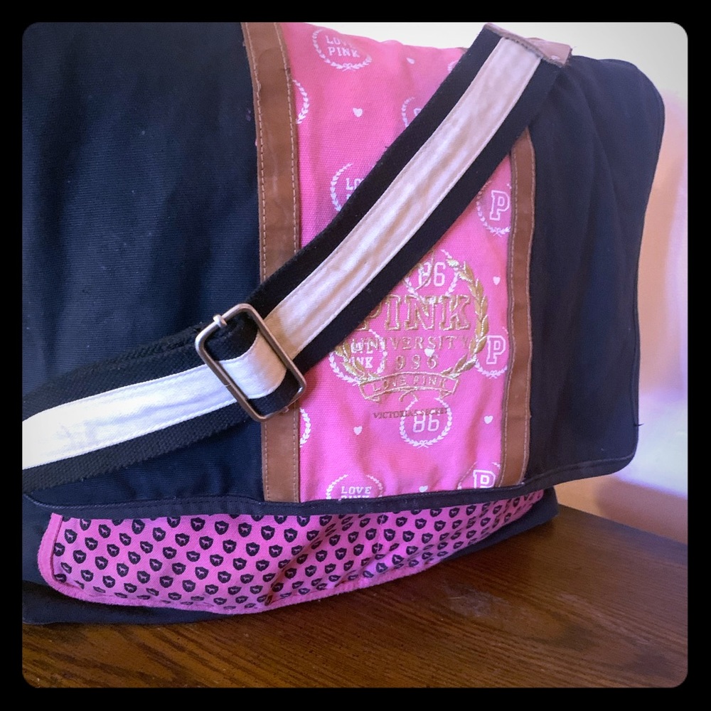 victoria secret PINK messenger bag